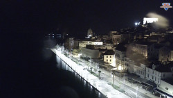 Nábřeží a město