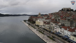 Nábřeží a město