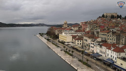 Nábřeží a město