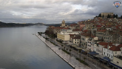 Nábřeží a město