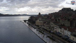 Nábřeží a město