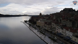 Nábřeží a město