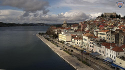 Nábřeží a město