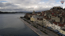 Nábřeží a město