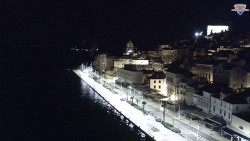 Nábřeží a město