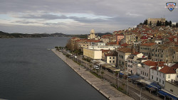 Nábřeží a město