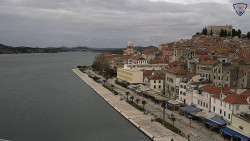 Nábřeží a město