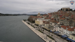 Nábřeží a město