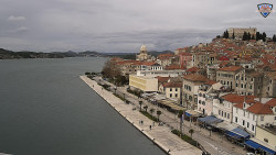 Nábřeží a město