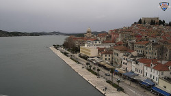 Nábřeží a město