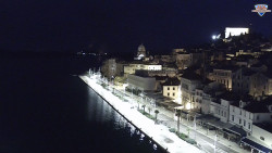 Nábřeží a město