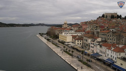 Nábřeží a město