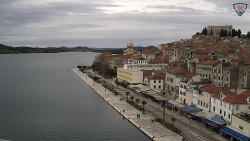 Nábřeží a město