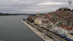 Nábřeží a město