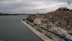 Nábřeží a město