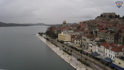 Nábřeží a město