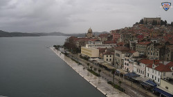 Nábřeží a město