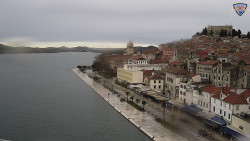 Nábřeží a město