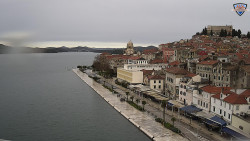 Nábřeží a město