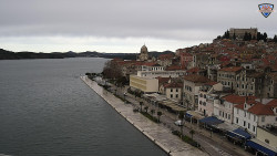 Nábřeží a město