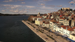 Nábřeží a město