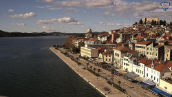 Nábřeží a město