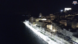 Nábřeží a město