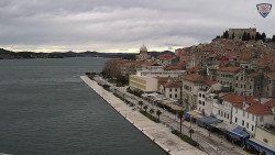 Nábřeží a město