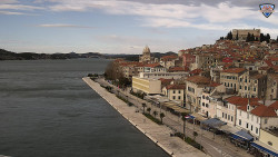 Nábřeží a město