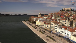 Nábřeží a město