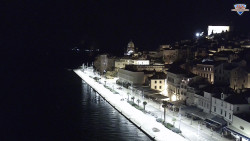 Nábřeží a město