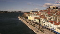 Nábřeží a město