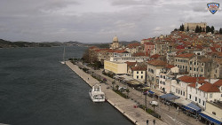 Nábřeží a město