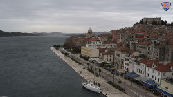 Nábřeží a město