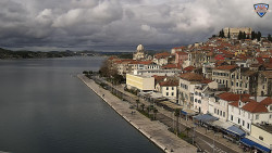 Nábřeží a město