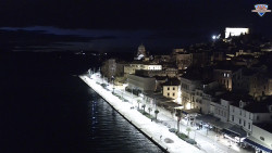 Nábřeží a město