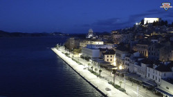 Nábřeží a město