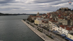 Nábřeží a město