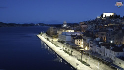 Nábřeží a město