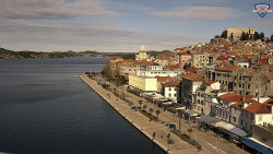 Nábřeží a město