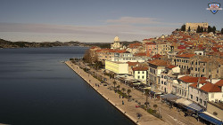 Nábřeží a město