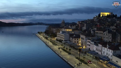 Nábřeží a město