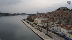 Nábřeží a město