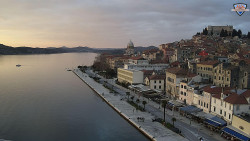 Nábřeží a město