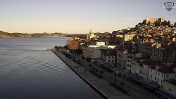 Nábřeží a město