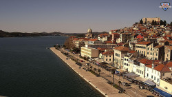 Nábřeží a město