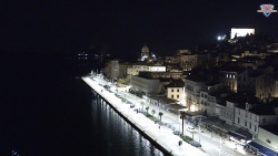 Nábřeží a město