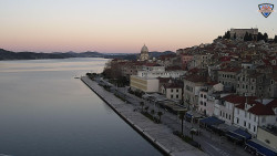 Nábřeží a město