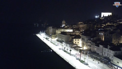 Nábřeží a město