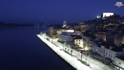 Nábřeží a město